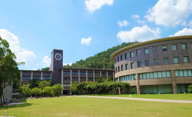 中田翔さんの嫁の出身大学立命館の衣笠キャンパス